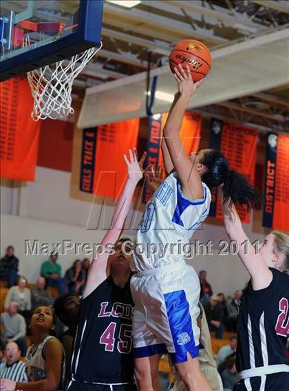 Thumbnail 3 in Lancaster Country Day vs. Steelton-Highspire (D3 Quarterfinals) photogallery.
