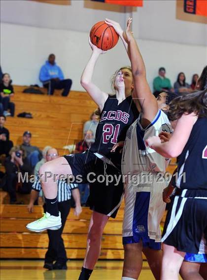 Thumbnail 2 in Lancaster Country Day vs. Steelton-Highspire (D3 Quarterfinals) photogallery.