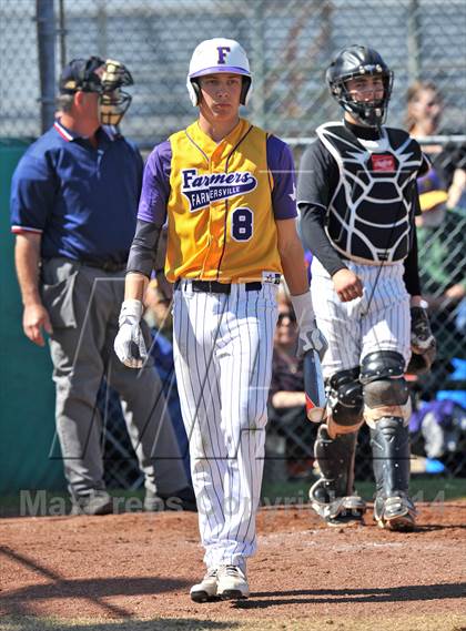 Thumbnail 3 in Whitewright vs. Farmersville (Blue Ridge Tournament) photogallery.