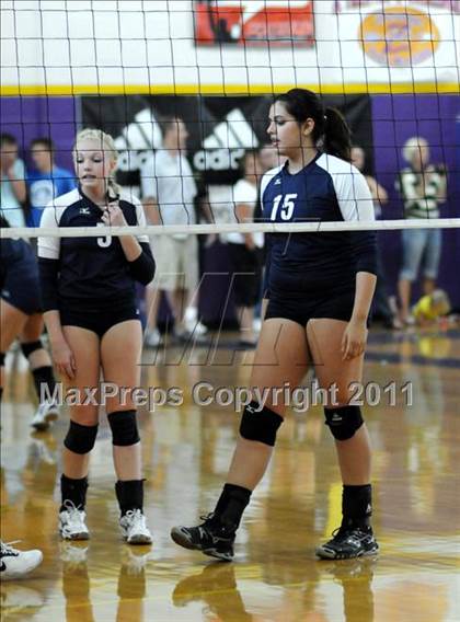Thumbnail 1 in Redlands East Valley vs. Shadow Ridge (Durango Fall Classic) photogallery.