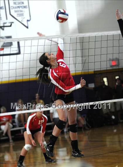 Thumbnail 2 in Redlands East Valley vs. Shadow Ridge (Durango Fall Classic) photogallery.