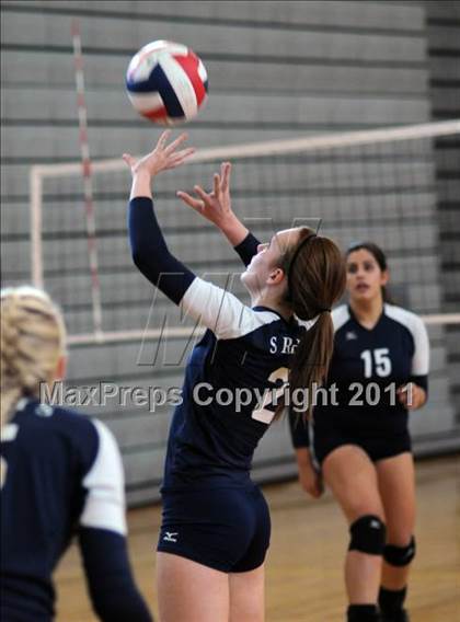 Thumbnail 2 in Redlands East Valley vs. Shadow Ridge (Durango Fall Classic) photogallery.
