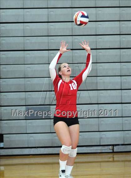 Thumbnail 1 in Redlands East Valley vs. Shadow Ridge (Durango Fall Classic) photogallery.