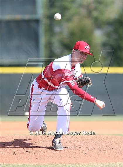 Thumbnail 3 in Allatoona vs. Houston (National High School Invitational)  photogallery.
