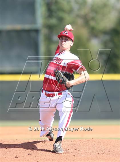 Thumbnail 1 in Allatoona vs. Houston (National High School Invitational)  photogallery.
