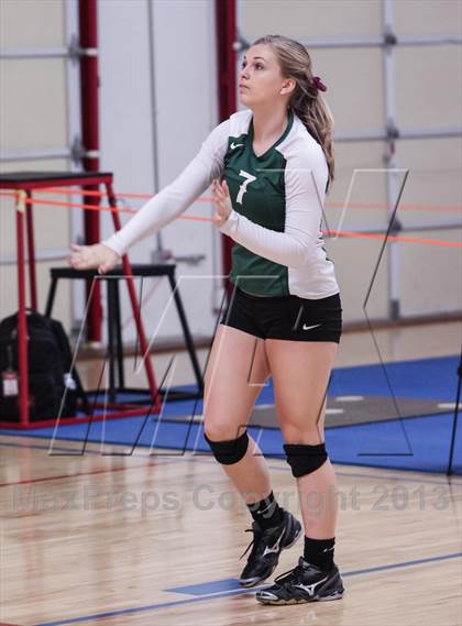 Thumbnail 2 in Mountain Pointe vs Basha (Nike Tournament of Champions) photogallery.
