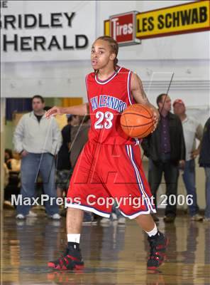 Thumbnail 1 in San Leandro vs. Archbishop Riordan (Gridley Invitational) photogallery.