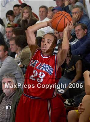 Thumbnail 3 in San Leandro vs. Archbishop Riordan (Gridley Invitational) photogallery.