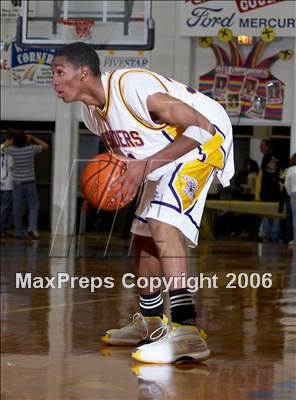 Thumbnail 1 in San Leandro vs. Archbishop Riordan (Gridley Invitational) photogallery.