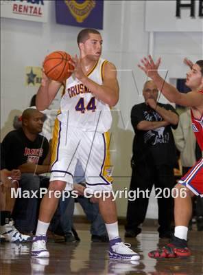 Thumbnail 3 in San Leandro vs. Archbishop Riordan (Gridley Invitational) photogallery.