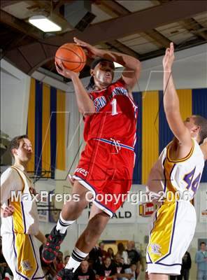 Thumbnail 3 in San Leandro vs. Archbishop Riordan (Gridley Invitational) photogallery.
