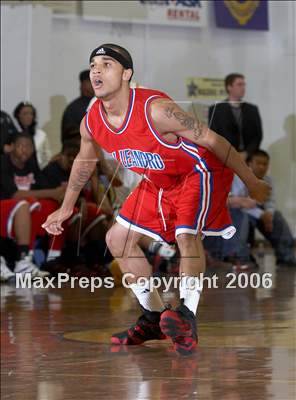 Thumbnail 1 in San Leandro vs. Archbishop Riordan (Gridley Invitational) photogallery.