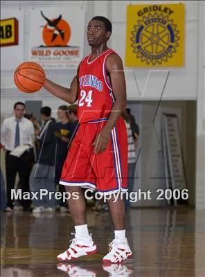 Thumbnail 2 in San Leandro vs. Archbishop Riordan (Gridley Invitational) photogallery.