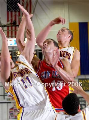 Thumbnail 3 in San Leandro vs. Archbishop Riordan (Gridley Invitational) photogallery.