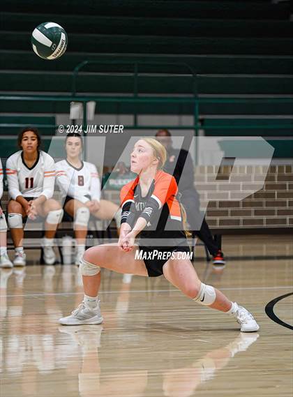 Thumbnail 2 in Smithville vs Madisonville photogallery.