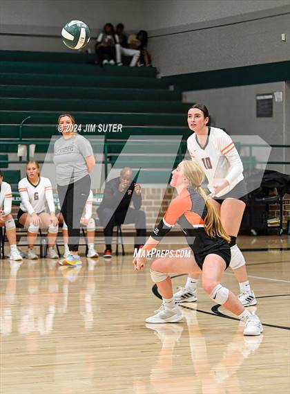 Thumbnail 1 in Smithville vs Madisonville photogallery.