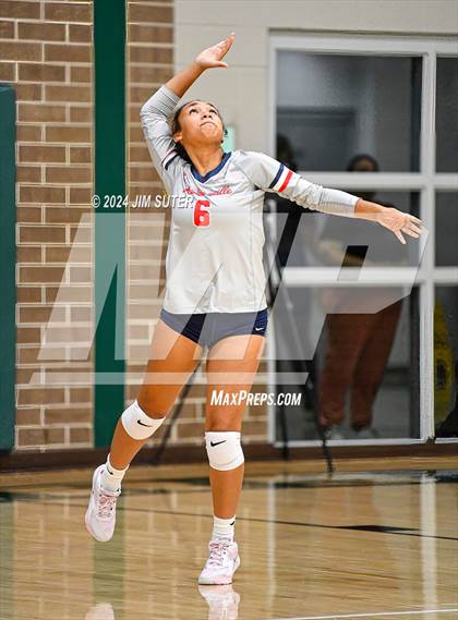 Thumbnail 1 in Smithville vs Madisonville photogallery.