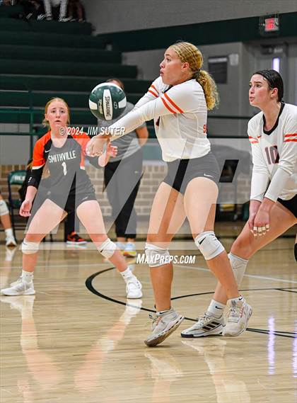 Thumbnail 3 in Smithville vs Madisonville photogallery.
