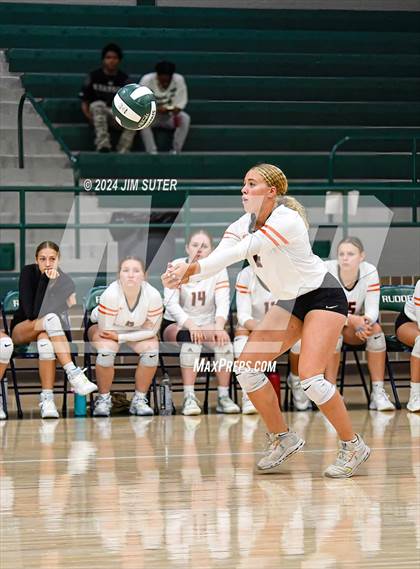 Thumbnail 3 in Smithville vs Madisonville photogallery.