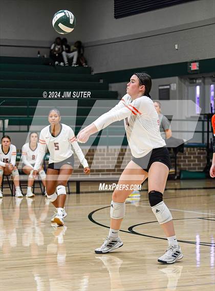 Thumbnail 1 in Smithville vs Madisonville photogallery.