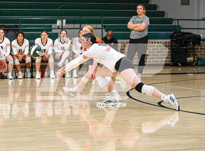 Thumbnail 3 in Smithville vs Madisonville photogallery.