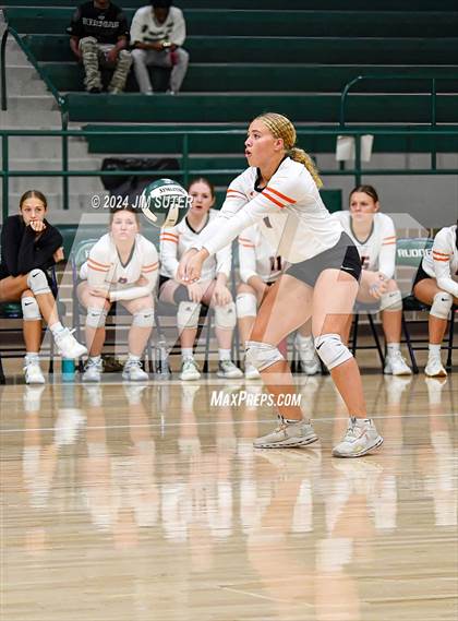 Thumbnail 2 in Smithville vs Madisonville photogallery.
