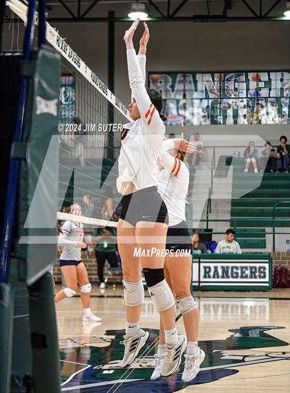 Thumbnail 2 in Smithville vs Madisonville photogallery.
