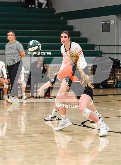 Thumbnail 3 in Smithville vs Madisonville photogallery.