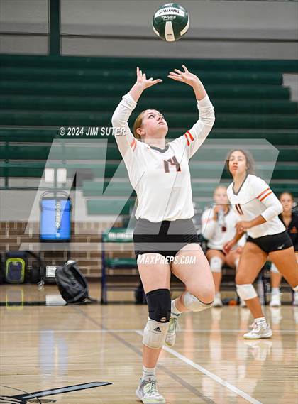 Thumbnail 3 in Smithville vs Madisonville photogallery.