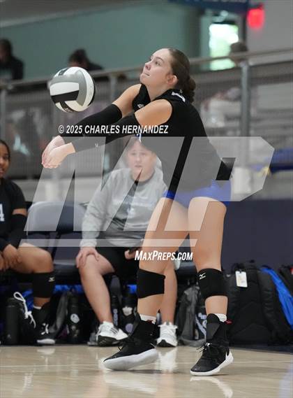 Thumbnail 1 in Mansfield vs. Copperas Cove (Legends Invitational) photogallery.