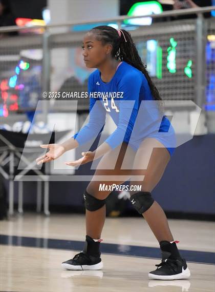 Thumbnail 1 in Mansfield vs. Copperas Cove (Legends Invitational) photogallery.