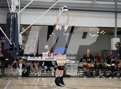 Thumbnail 3 in Mansfield vs. Copperas Cove (Legends Invitational) photogallery.
