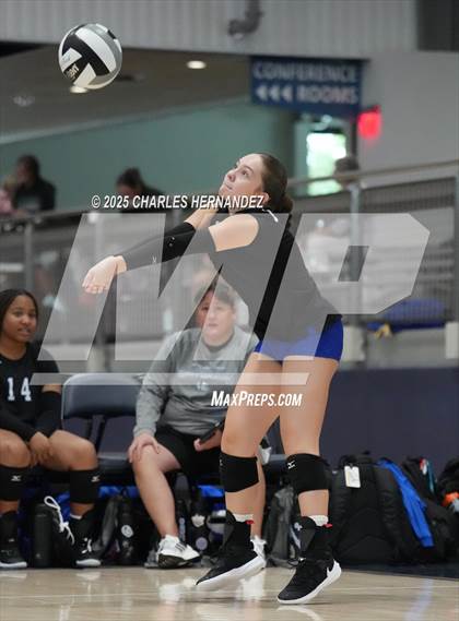 Thumbnail 3 in Mansfield vs. Copperas Cove (Legends Invitational) photogallery.