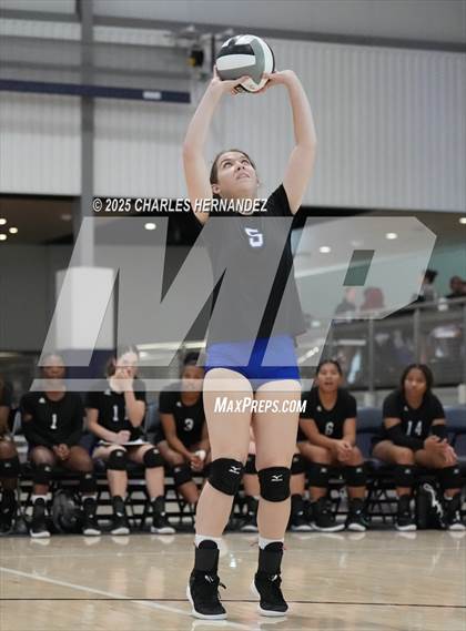 Thumbnail 2 in Mansfield vs. Copperas Cove (Legends Invitational) photogallery.