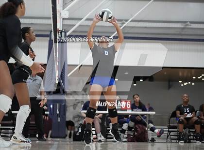 Thumbnail 3 in Mansfield vs. Copperas Cove (Legends Invitational) photogallery.