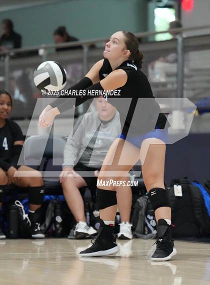 Thumbnail 3 in Mansfield vs. Copperas Cove (Legends Invitational) photogallery.