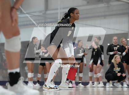 Thumbnail 2 in Mansfield vs. Copperas Cove (Legends Invitational) photogallery.