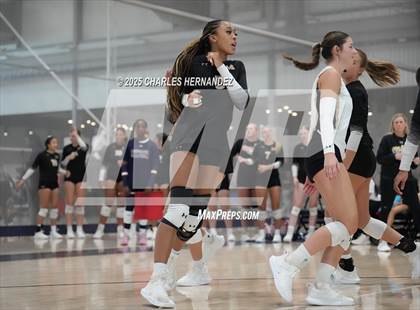 Thumbnail 3 in Mansfield vs. Copperas Cove (Legends Invitational) photogallery.