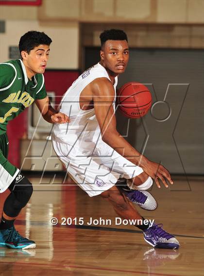 Thumbnail 3 in Damien vs. Cathedral (CIF SoCal Regional D3 Final) photogallery.