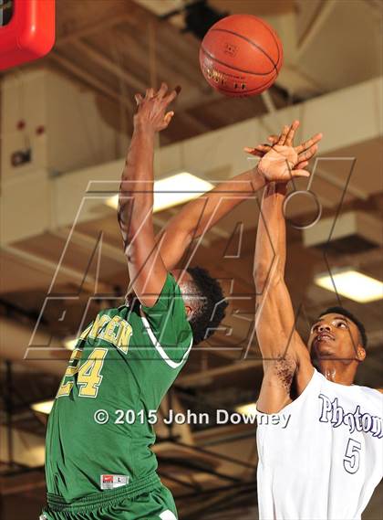 Thumbnail 3 in Damien vs. Cathedral (CIF SoCal Regional D3 Final) photogallery.