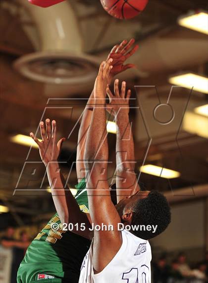 Thumbnail 1 in Damien vs. Cathedral (CIF SoCal Regional D3 Final) photogallery.