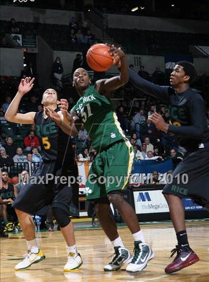 Thumbnail 2 in Rice vs. St. Patrick (PrimeTime Shootout) photogallery.