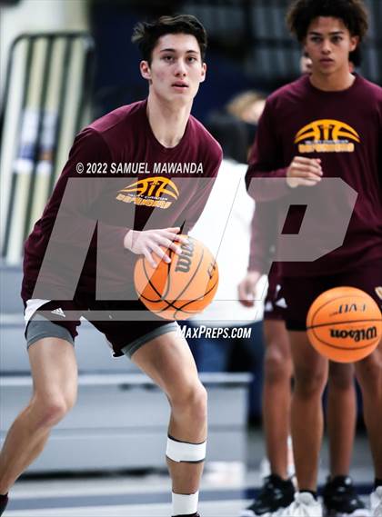 Thumbnail 1 in Camarillo vs Valley Christian photogallery.