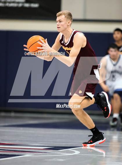 Thumbnail 1 in Camarillo vs Valley Christian photogallery.