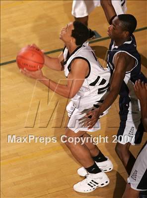 Thumbnail 2 in Bakersfield vs Claremont (Torrey Pines Holiday Prep Classic) photogallery.