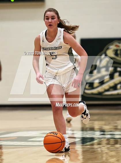 Thumbnail 3 in Harding University @ Catawba Ridge photogallery.