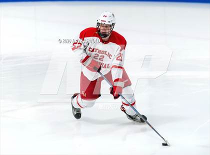 Thumbnail 3 in Burlington @ Catholic Memorial (MIAA Division 1A) photogallery.