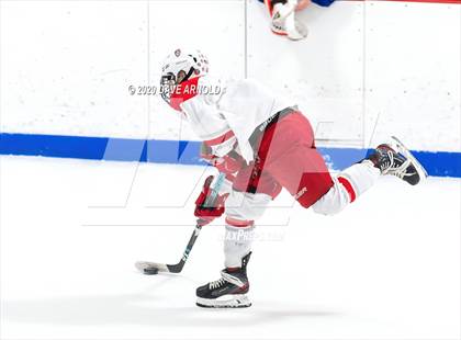 Thumbnail 1 in Burlington @ Catholic Memorial (MIAA Division 1A) photogallery.