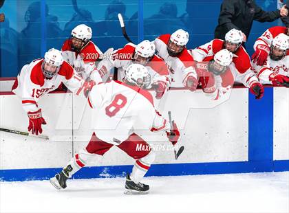 Thumbnail 3 in Burlington @ Catholic Memorial (MIAA Division 1A) photogallery.