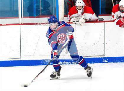 Thumbnail 1 in Burlington @ Catholic Memorial (MIAA Division 1A) photogallery.
